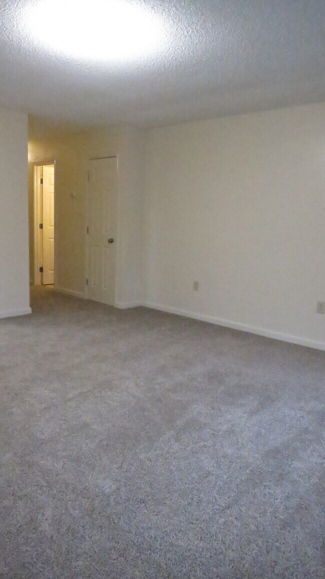 Building Photo - Ri-Don Apartments