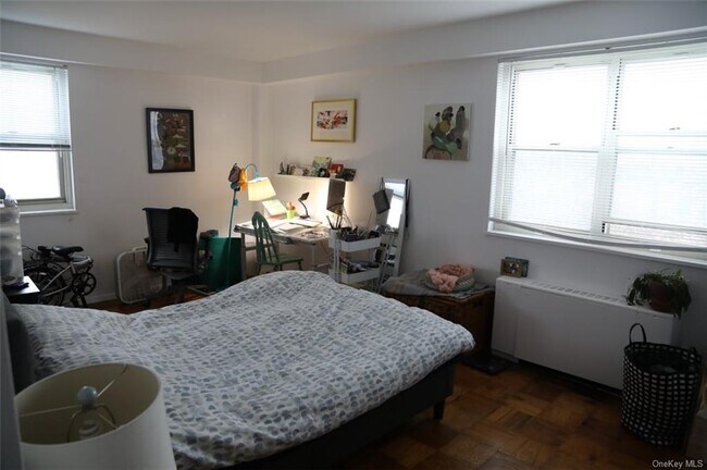 Building Photo - 30 Lake St