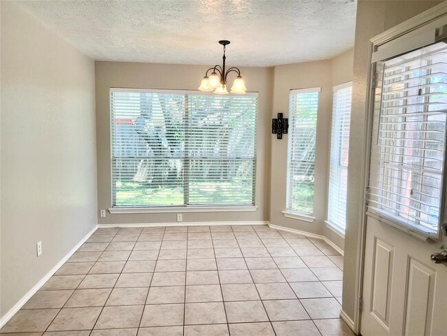 Building Photo - 16307 Ginger Run Way