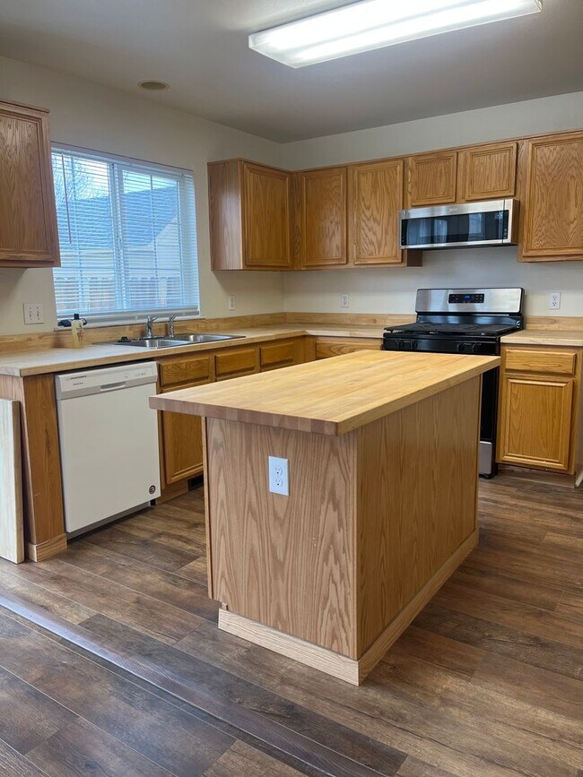 Northridge home on Cul de Sac street 2800 Pebbleridge Dr Carson City