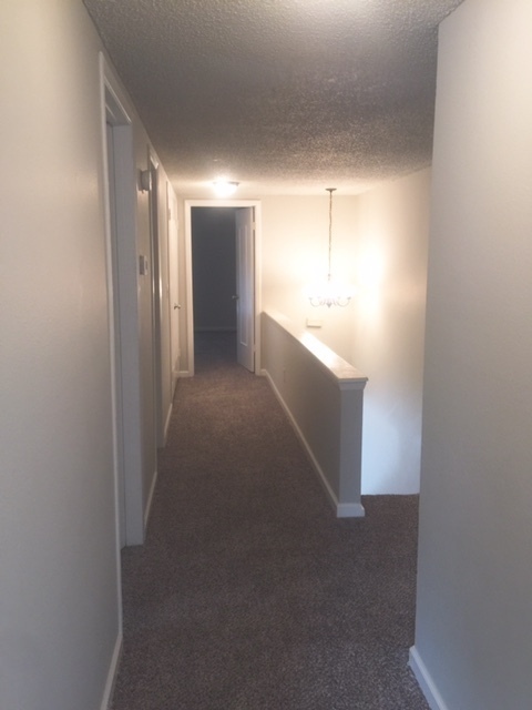 Building Photo - Condo for rent in OKC + 3 bedrooms