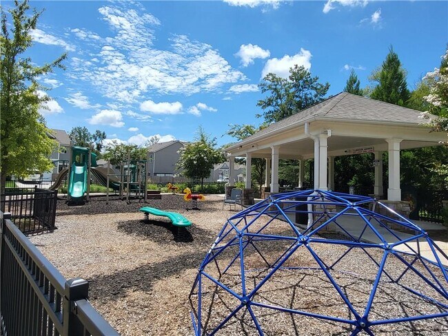Building Photo - 5943 Screech Owl Dr