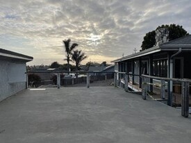 Building Photo - 1362 Farroll Rd