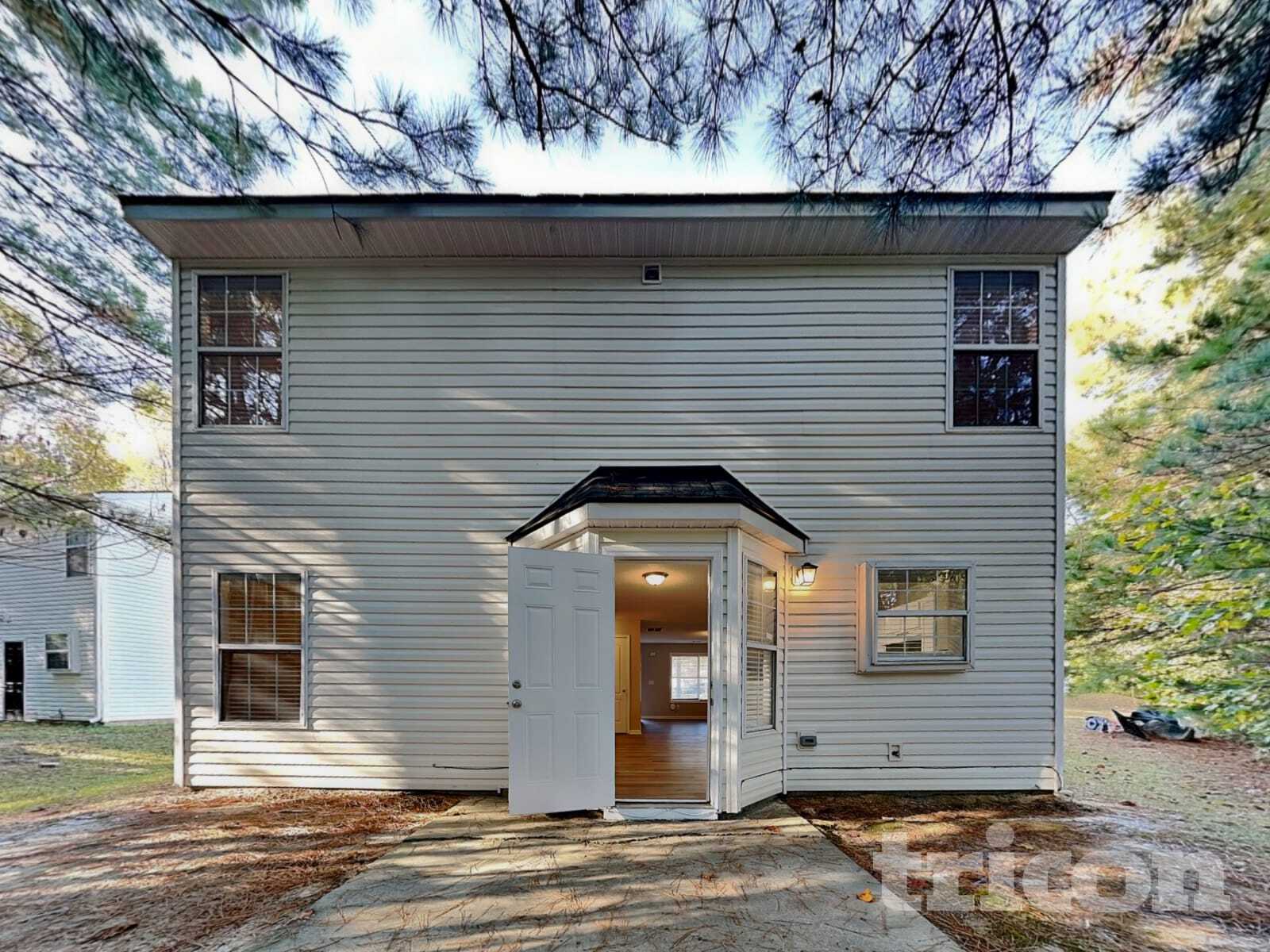 Building Photo - 7632 McGillicuty Dr