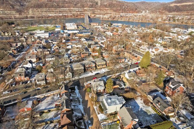 Building Photo - 523 Edgewood Ave