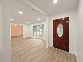 Building Photo - 4106 Clovernook Ln