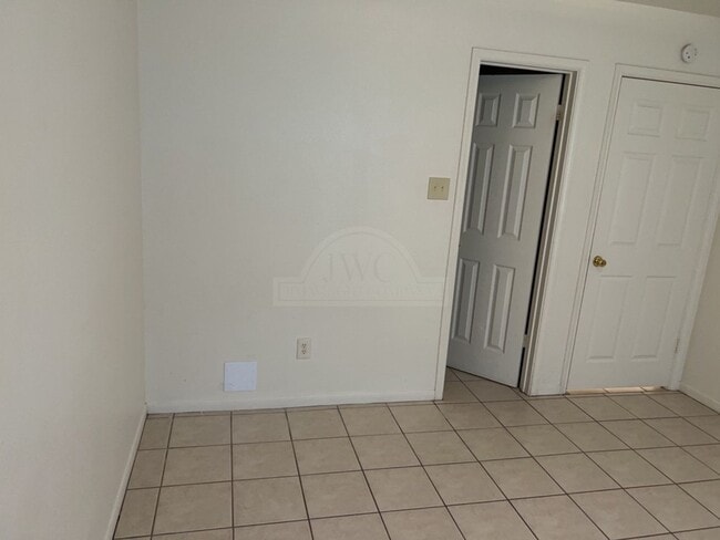 Building Photo - 5305 Morning Glen Ln