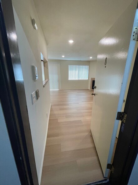 Building Photo - 11748 Courtleigh Dr