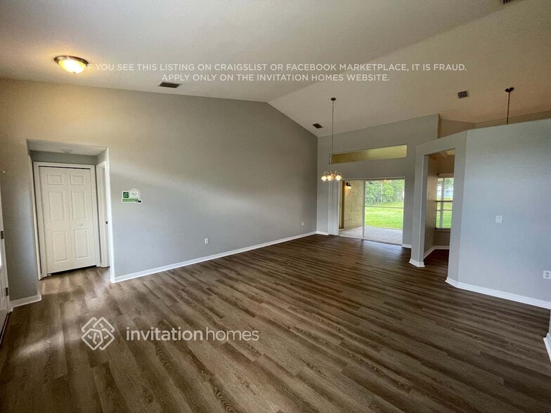 Building Photo - 5547 Foxtail Ct