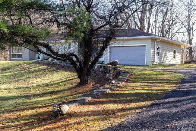 Building Photo - 58 On the Green