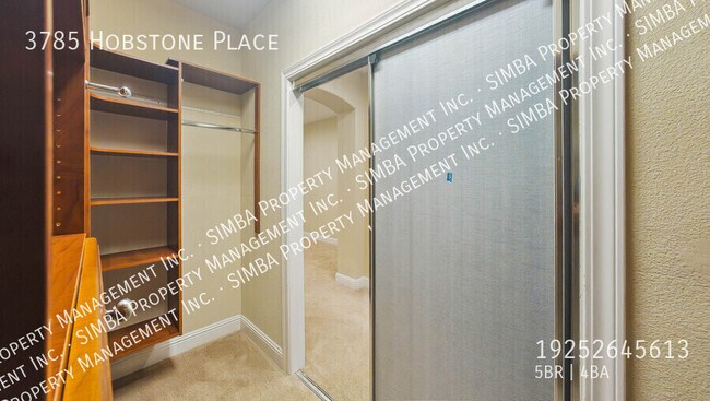 Building Photo - 3785 Hobstone Pl