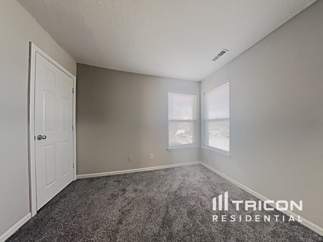Building Photo - 3254 Blue Ash Ln