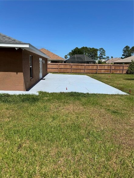 Building Photo - 15 Fernon Ln