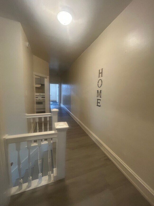 Building Photo - 2211 N 4th St