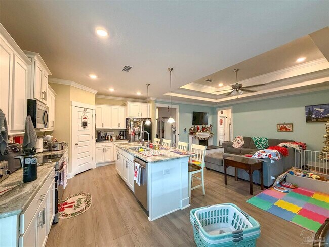 Building Photo - 12509 Windsor Dr