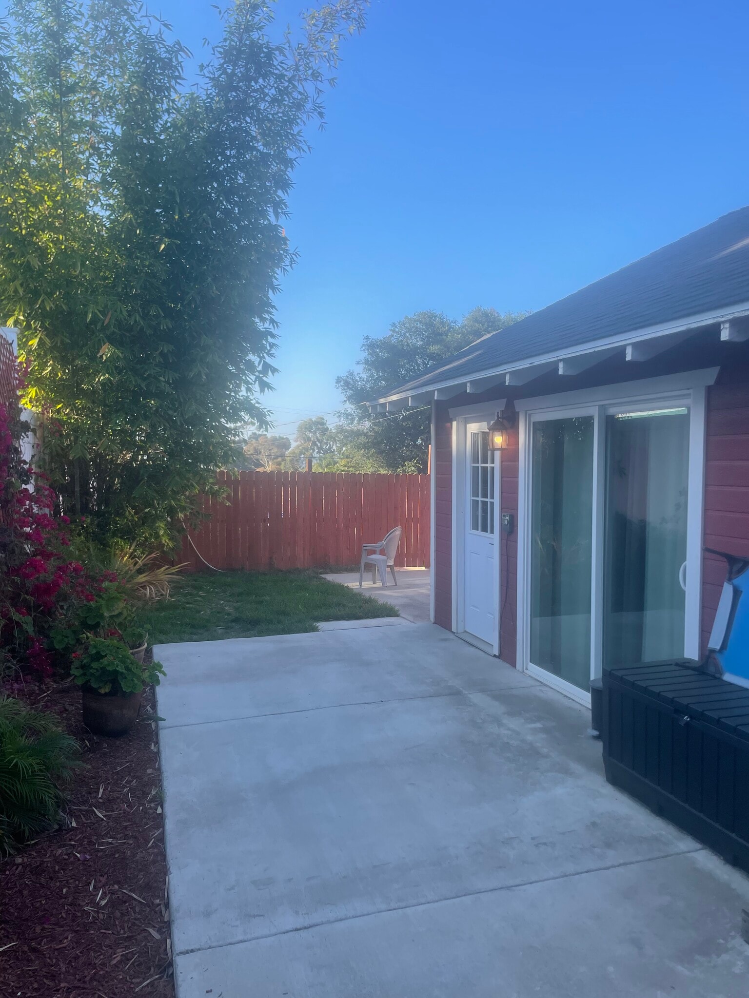 Building Photo - 706 Vale View Dr