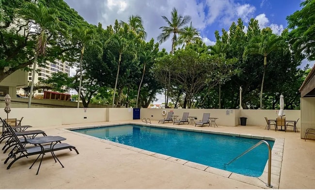 Building Photo - 6710 Hawaii Kai Dr