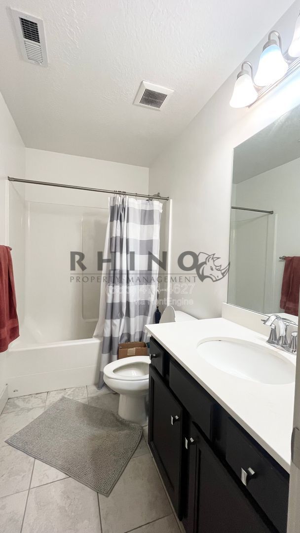 Building Photo - 1550 N 3740 W