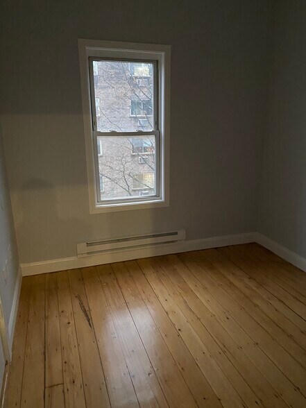 Building Photo - 16 Woodcliff St