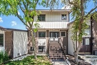 Building Photo - 772 Circle Dr