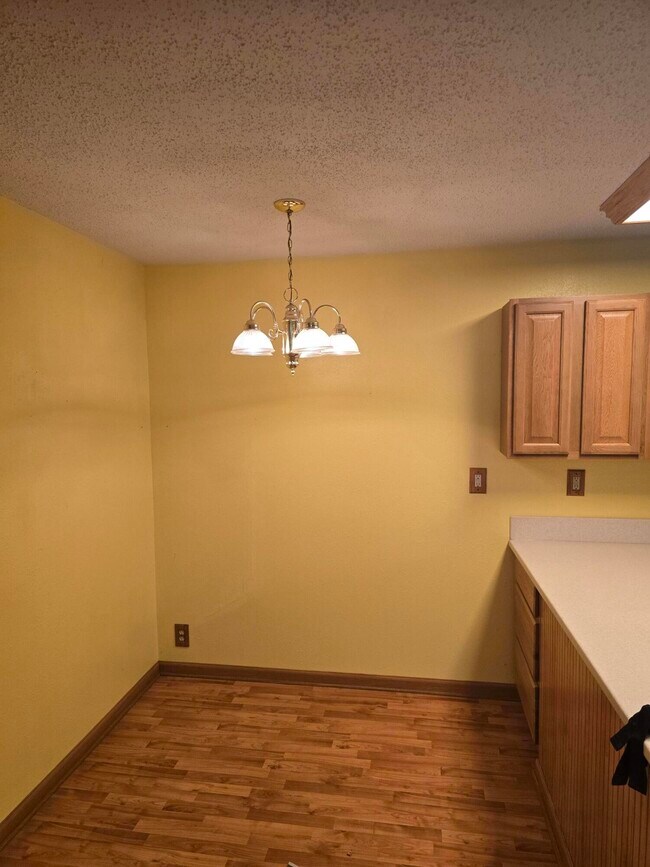 Building Photo - 122 Beach Dr