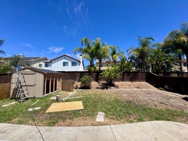 Building Photo - Beautiful Two Story 5 bedroom Home in the ...