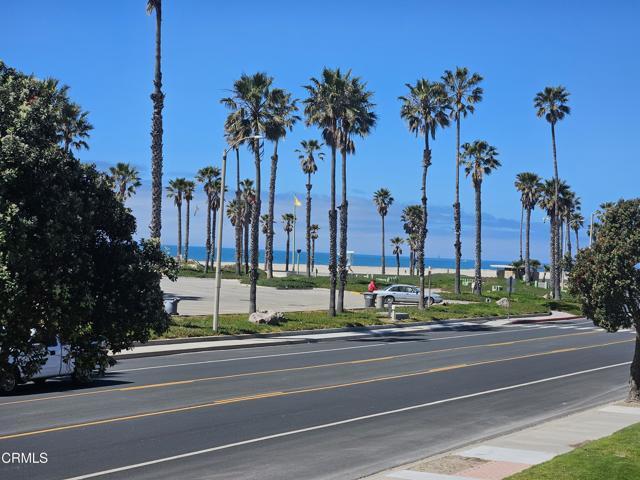 Building Photo - 271 N Ventura Rd