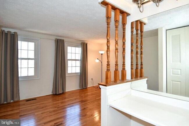 Building Photo - 8417 Cedar Falls Ct