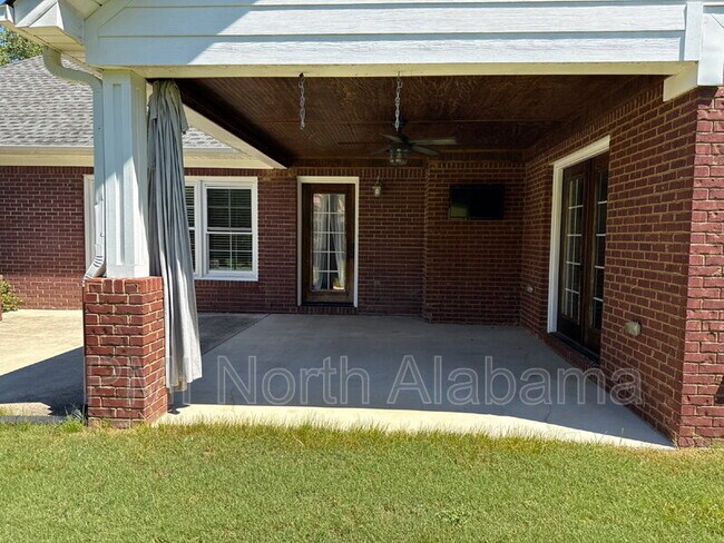 Building Photo - 2809 Willowick Tr SE