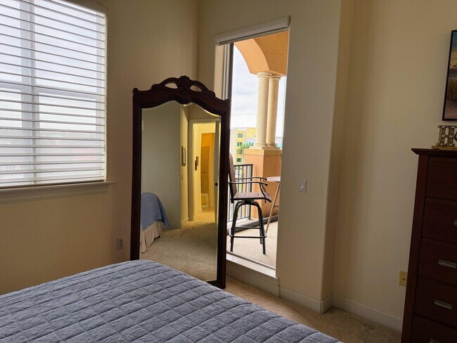 Building Photo - 20 Orange Ave