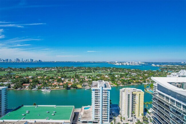 Building Photo - 5838 Collins Ave