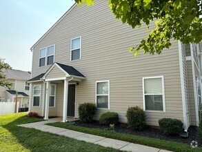 Building Photo - Vintage Place Townhome - 3BR/2.5BA