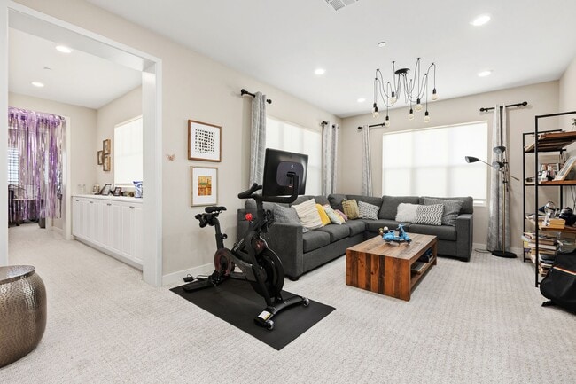 Building Photo - Beautiful 5 bedroom home in Heart of Carmel Valley