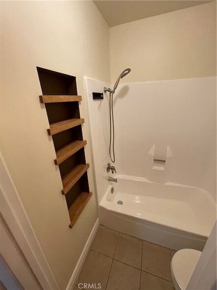 Building Photo - 2668 Hacienda Dr