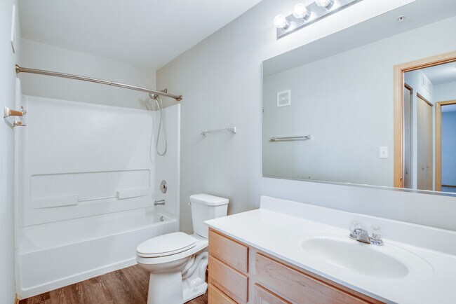 Building Photo - 154 Bertram Dr