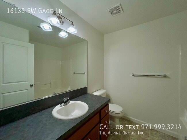 Building Photo - 16133 SW Gage Ln
