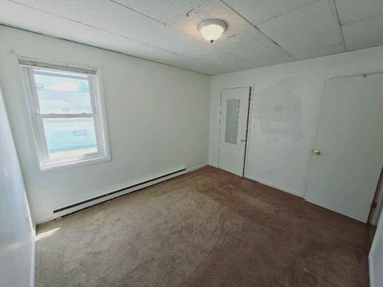 Building Photo - 35 S Salem-Warren Rd