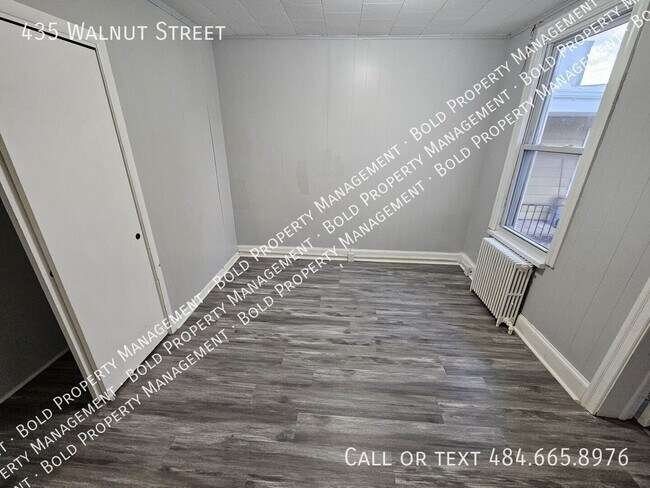 Building Photo - 435 Walnut St