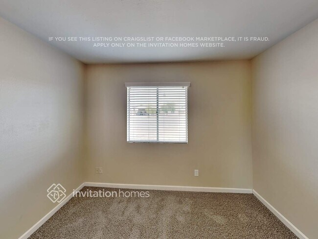 Building Photo - 9023 W Harmont Dr