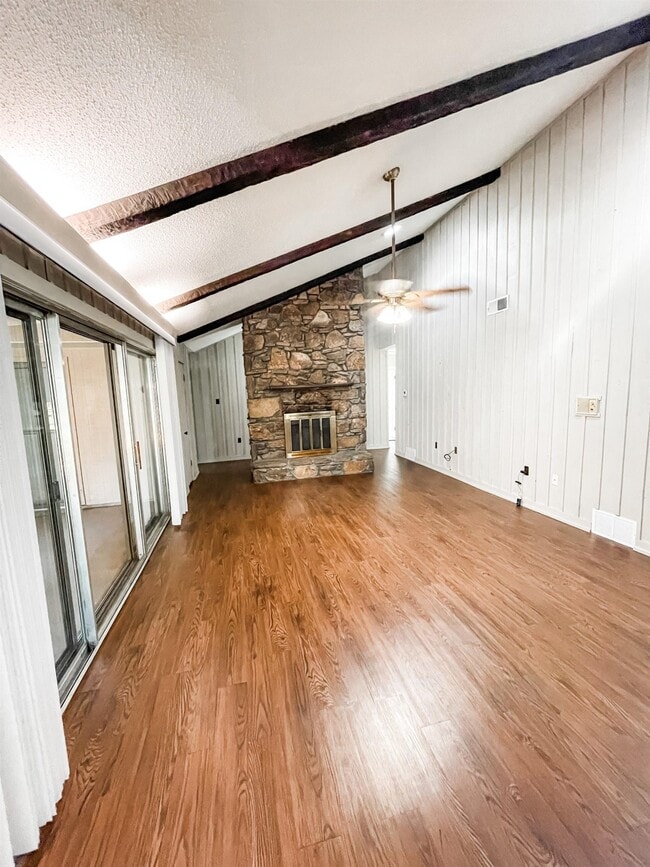 Building Photo - 5372 Edenshire Cove