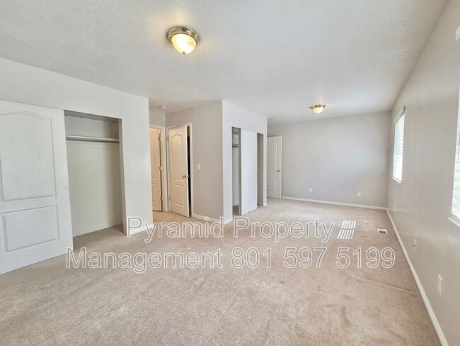 Building Photo - 2128 S 2060 E