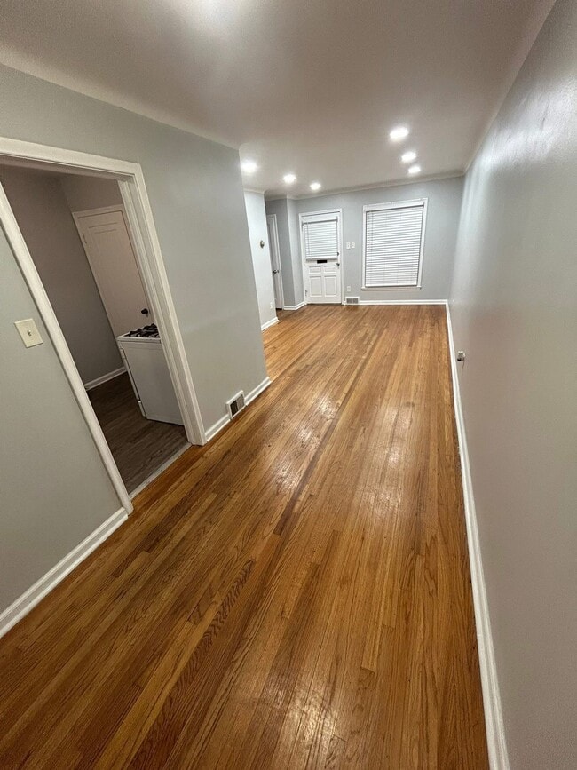 Primary Photo - 4616 Firestone St