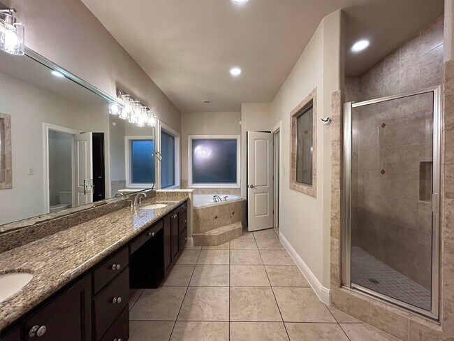 Building Photo - 3335 Hagen Lp