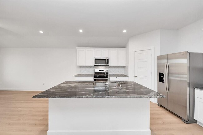 Building Photo - 1306 Palm Tree Ln