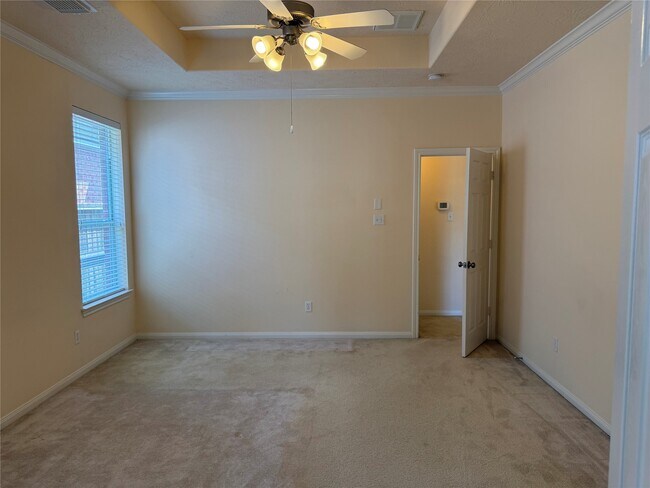 Building Photo - 10727 Gilford Crest Dr