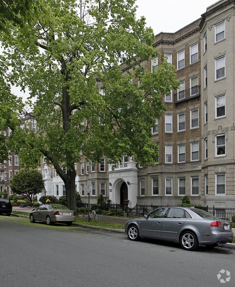 Building - 117 Park Drive