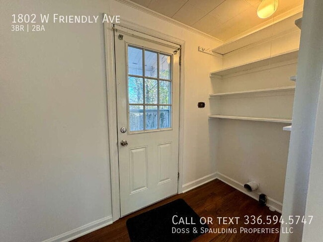 Building Photo - 1802 W Friendly Ave