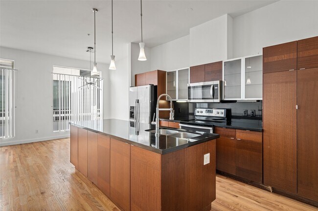 Building Photo - 5712 Winsome Ln