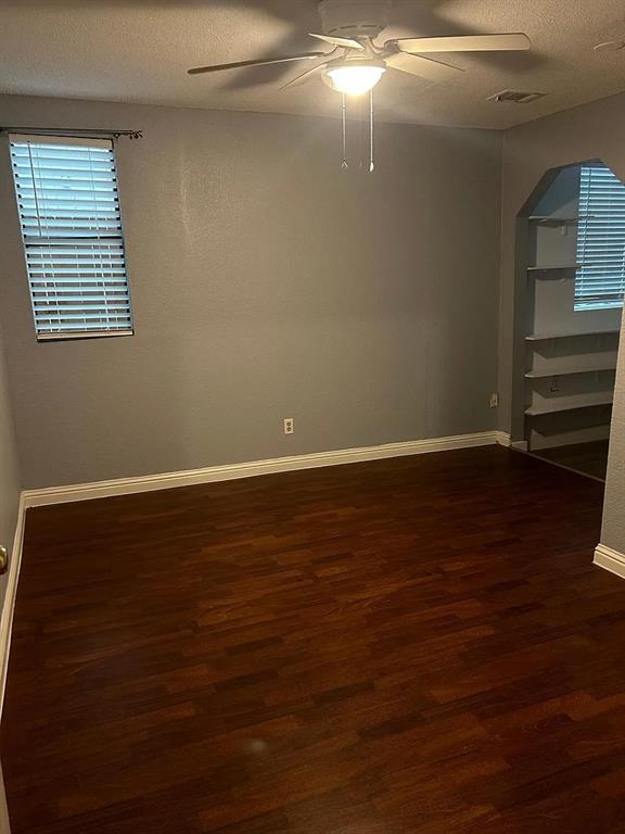 Building Photo - 6902 Colony Park Dr