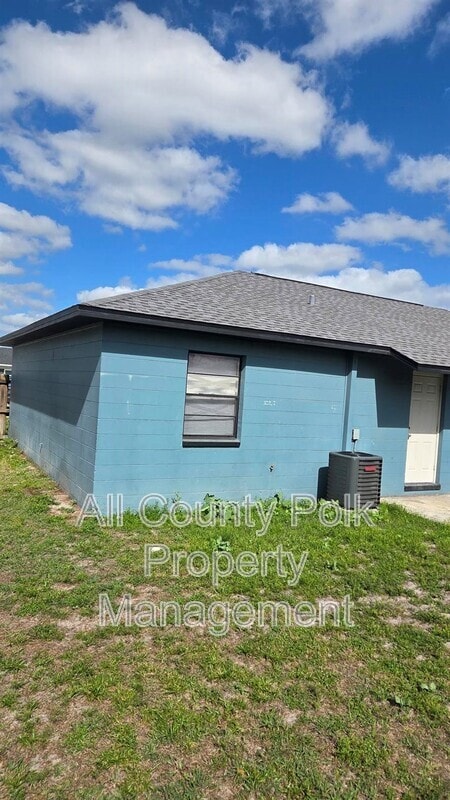 Building Photo - 1516 Moonlite Dr